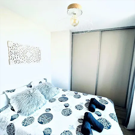 Le White Cosy à 5 Minutes Du Avec Parking Privatif Gratuit Appartement Annecy